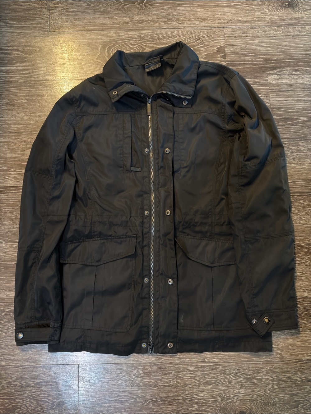 Mercedes-Benz branded jacket, size M, made by Daimler AG (official OEM merch)